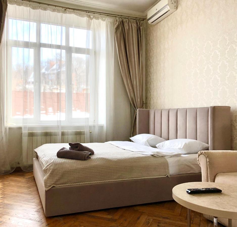 Romantic Apartments - Old Center Lviv Ngoại thất bức ảnh